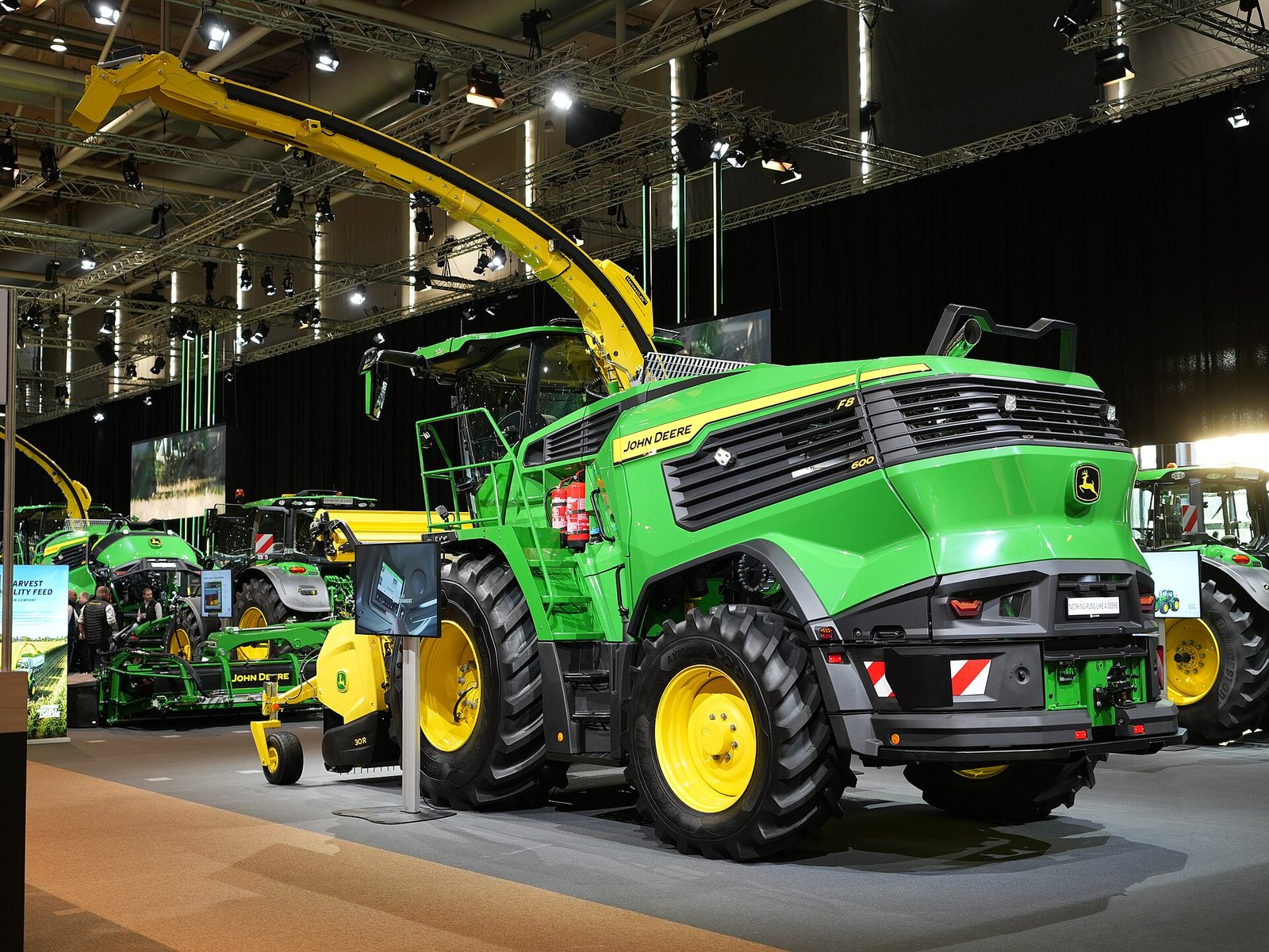 John Deere F8 600 forage harvester