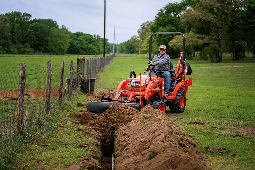 Kubota BX23S tractor loader backhoe